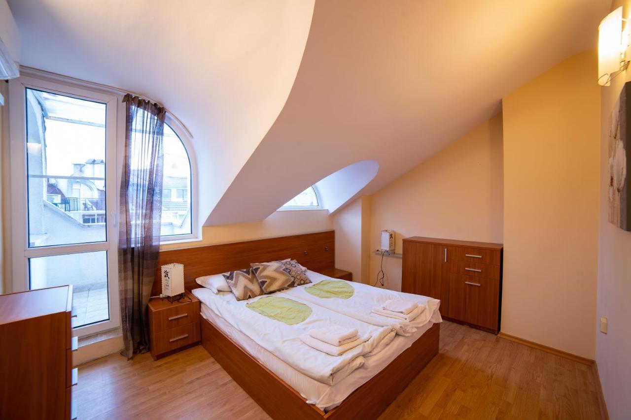 Maisonette Picadilly Varna Extérieur photo