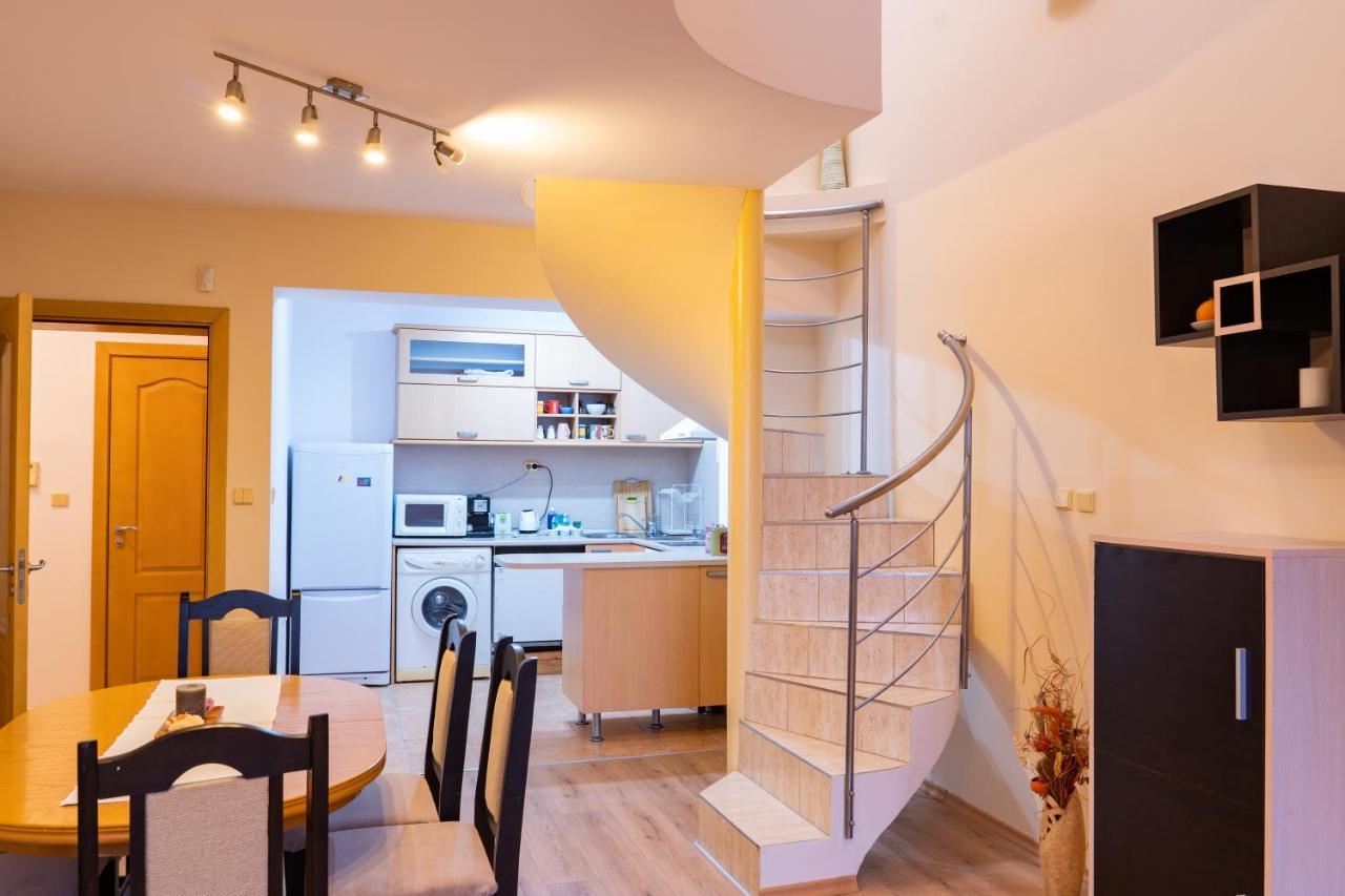 Maisonette Picadilly Varna Extérieur photo