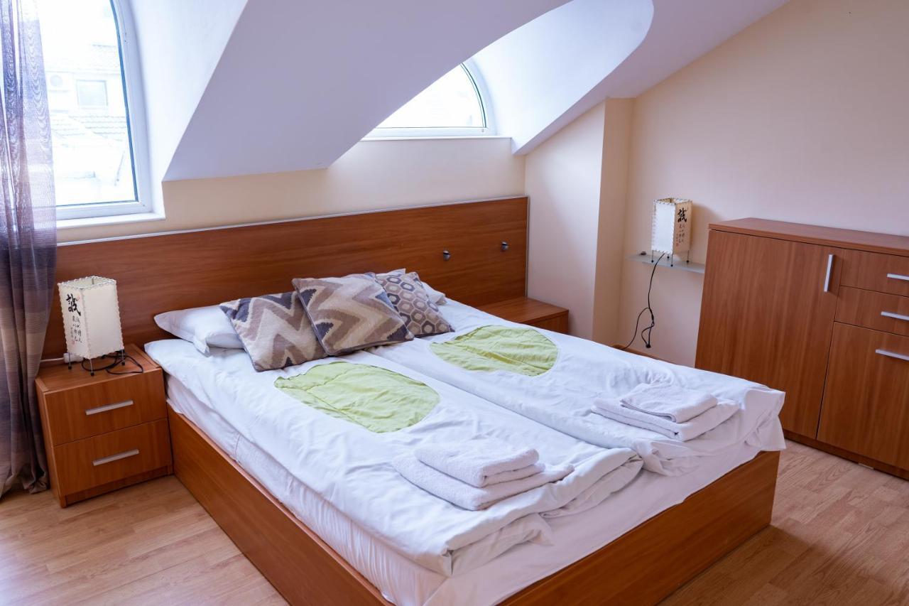 Maisonette Picadilly Varna Extérieur photo