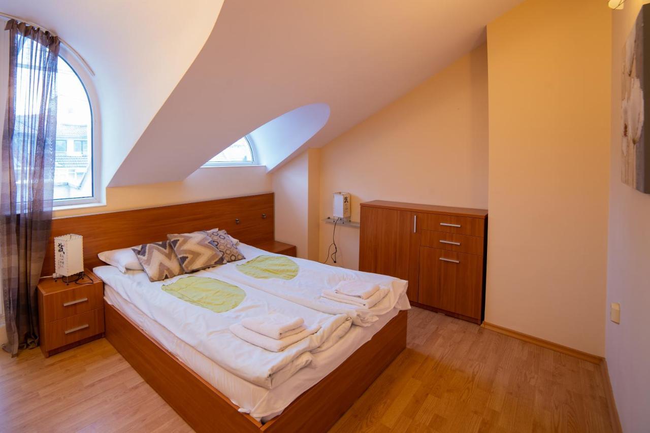 Maisonette Picadilly Varna Extérieur photo